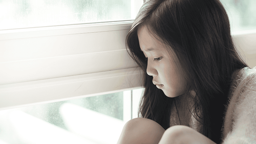 Cha mẹ cần làm gì nếu có con trầm cảm học đường?