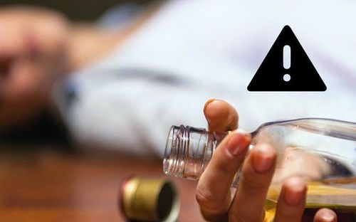 Why can methanol alcohol cause poisoning?