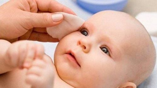 Treatment when babies have blocked tear ducts