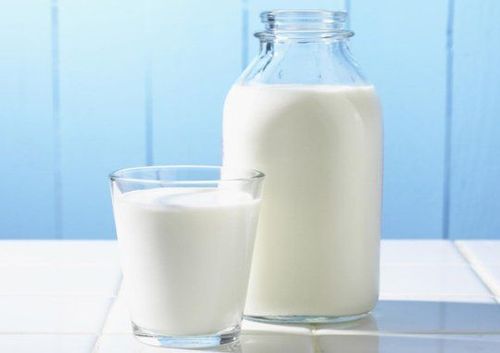 Trẻ 13 tháng tuổi có thể uống sữa tươi không?