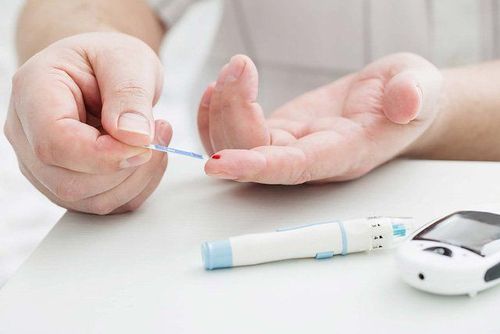 
Xét nghiệm HbA1C xác định tiền tiểu đường
