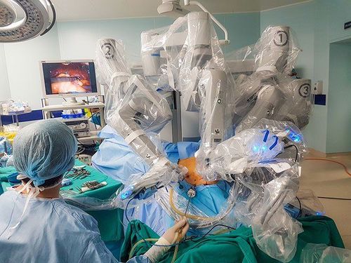 Definitive treatment of inguinal hernia with robotic surgery