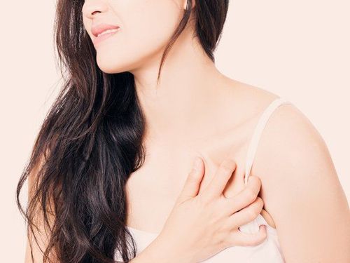 How is mammary syphilis formed and is it dangerous?