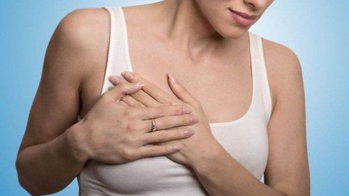 Hiện tượng đau ngực khi chuẩn bị đến kỳ kinh nguyệt có nguy hiểm?