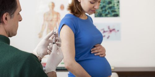 Liệu có an toàn nếu tiêm chủng trong thời kỳ mang thai?