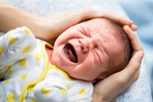 Trẻ 3 tháng tuổi mới tiêm mũi đầu vắc-xin phế cầu có sao không?