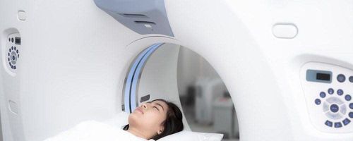 What should children pay attention to when taking cranial magnetic resonance imaging?