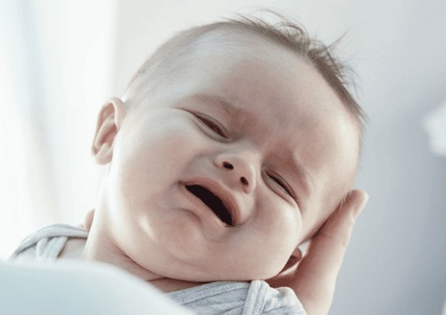 Ba mẹ cần làm gì khi răng bé mọc lệch