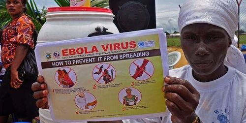 
Cách phòng ngừa sự lây nhiễm của Ebola (nguồn: Abbas Dulleh / AP)
