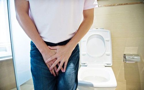 Frequent urination and the smell of food is due to kidney function?