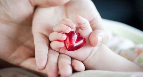 Điều trị tim bẩm sinh ở trẻ thế nào?