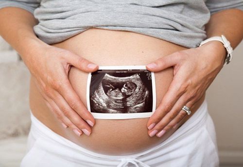 Phì đại âm vật ở thai nhi phải làm sao?