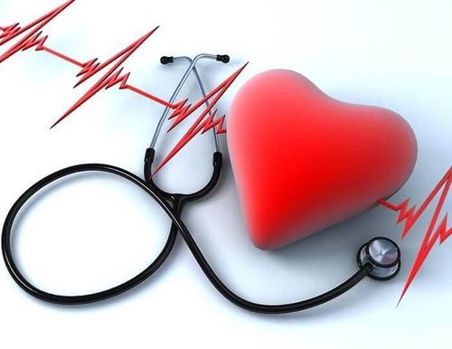 Nhịp tim tăng cao, run tay ở người bị trào ngược dạ dày là do đâu?