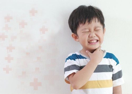 Trẻ 5 tuổi bị viêm amidan có nên cắt không?