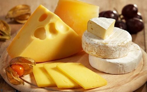 How much protein is in cheese?