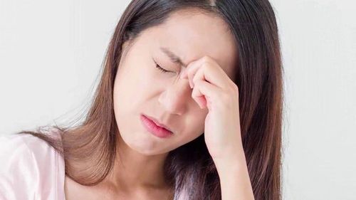 Know the symptoms of sinus headaches and how to treat them