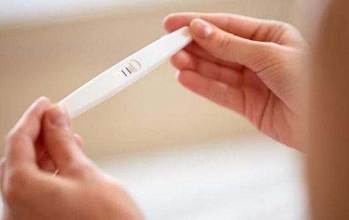 False pregnancy when pregnancy test shows 2 lines?