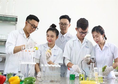 Ngành dinh dưỡng học nghiên cứu vấn đề gì?