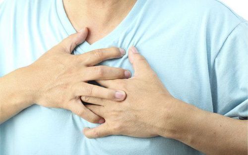 After atrial septal defect treatment, I can't lie on my back, is chest pain dangerous?