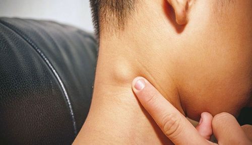 What are the symptoms of enlarged lymph nodes on the back of the neck? Is it dangerous?