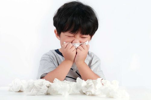 Trẻ sổ mũi có nên sử dụng máy hút mũi không?