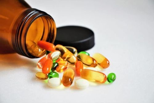 How to supplement vitamins for the elderly