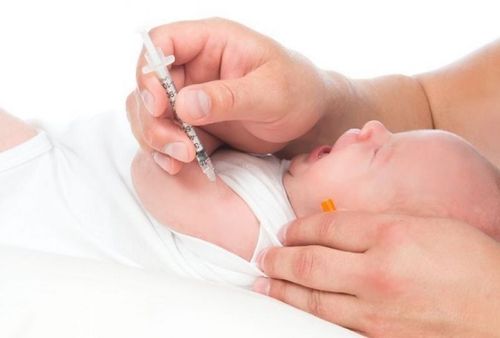 Quên nhắc lại vắc-xin viêm gan B cho bé liệu có phải tiêm lại từ đầu không?