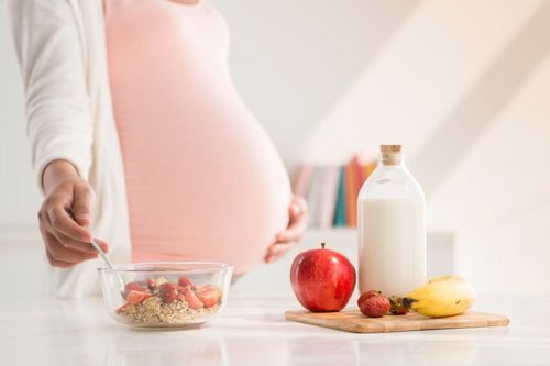 Chế độ dinh dưỡng cho mẹ bầu bị cường giáp?