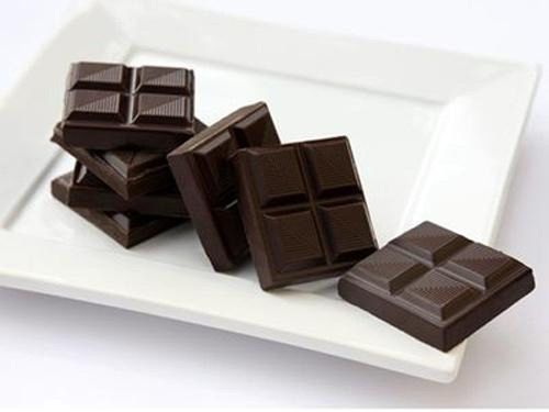 Khi nào trẻ sơ sinh có thể ăn socola?
