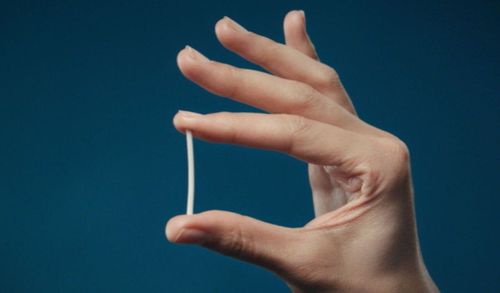 Is the contraceptive implant capable of "falling off the ring"?