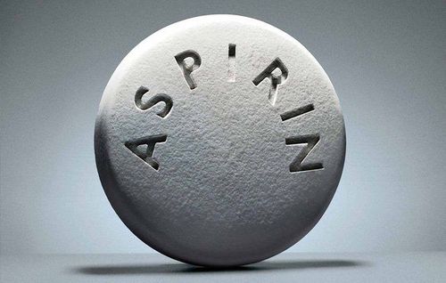 Thực hư việc dùng thuốc aspirin điều trị mụn làm trắng da