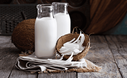 Coconut milk: Benefits and uses for health