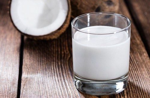 Lợi ích dinh dưỡng của sữa dừa cho bé