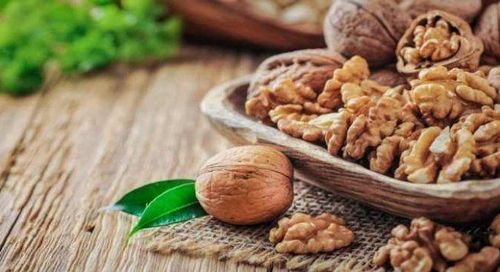 Tiêu thụ quả óc chó giúp giảm chỉ số BMI và nguy cơ mắc bệnh tiểu đường loại 2
