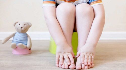 Constipation due to decreased defecation reflex in children