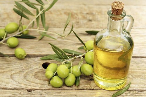 Olive Oil: Uses, Side Effects, Interactions, Dosage, and Warnings