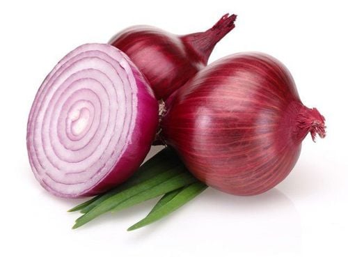 Red onion contains skin brightening and scar treatment