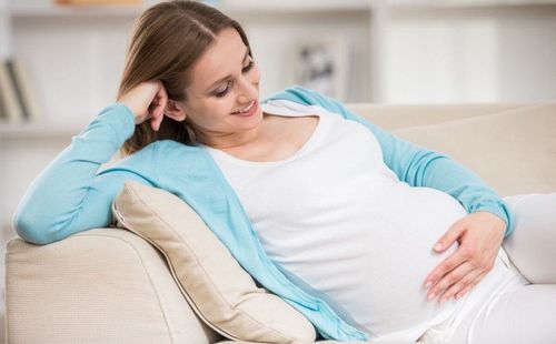 What is good to eat in the first month of pregnancy?