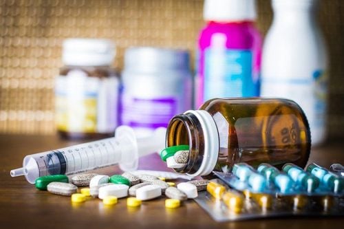 
Người bệnh có thể điều trị dày màng xương bằng thuốc kháng viêm không steroid
