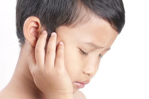 What to do with foreign objects in the ears and nose of children?