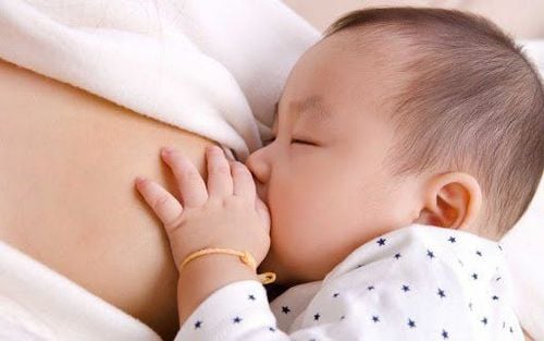 Why does my baby only breastfeed on one side?