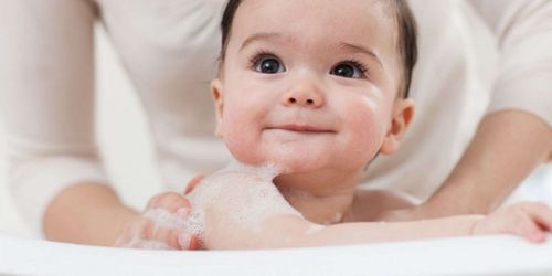 Safe bath tips for 12 to 24 month old babies