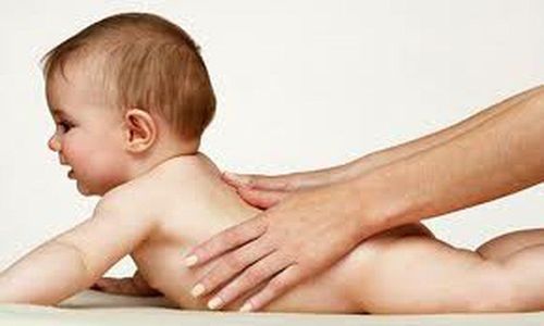 Baby milestones: Learn to control your head