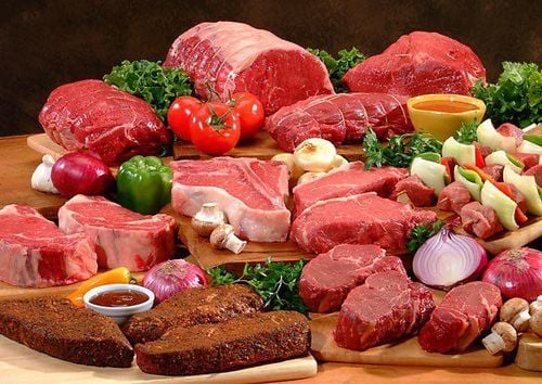 
Thịt và cá đều là những nguồn thực phẩm chứa hàm lượng protein dồi dào
