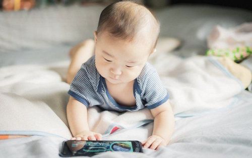 Using too much technology can slow down children's development?