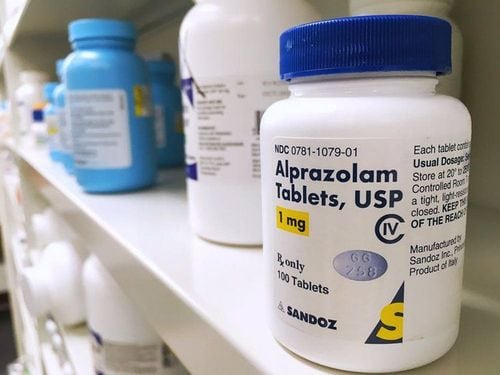 Alprazolam: Uses, indications and cautions when using