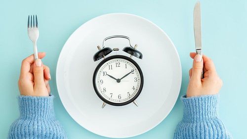 How can intermittent fasting help you lose weight?