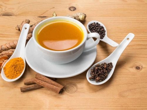 7 benefits of turmeric tea for your health