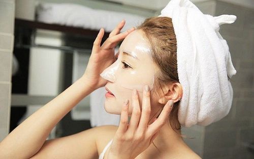 After exfoliating, should I wear a mask?