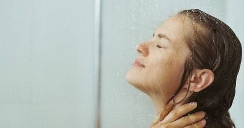 Tắm nước lạnh có tác dụng gì?